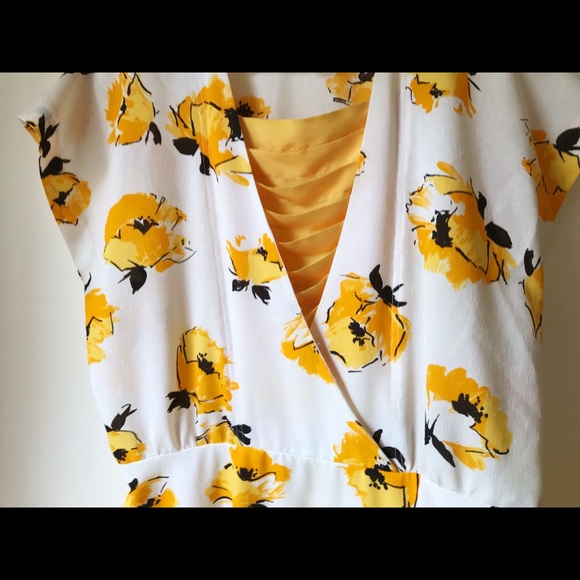 Vintage floral print midi dress with faux wrap top - Picture 8 of 16